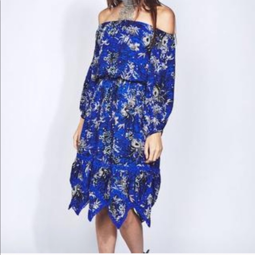 Jaase hobo off the shoulder dress